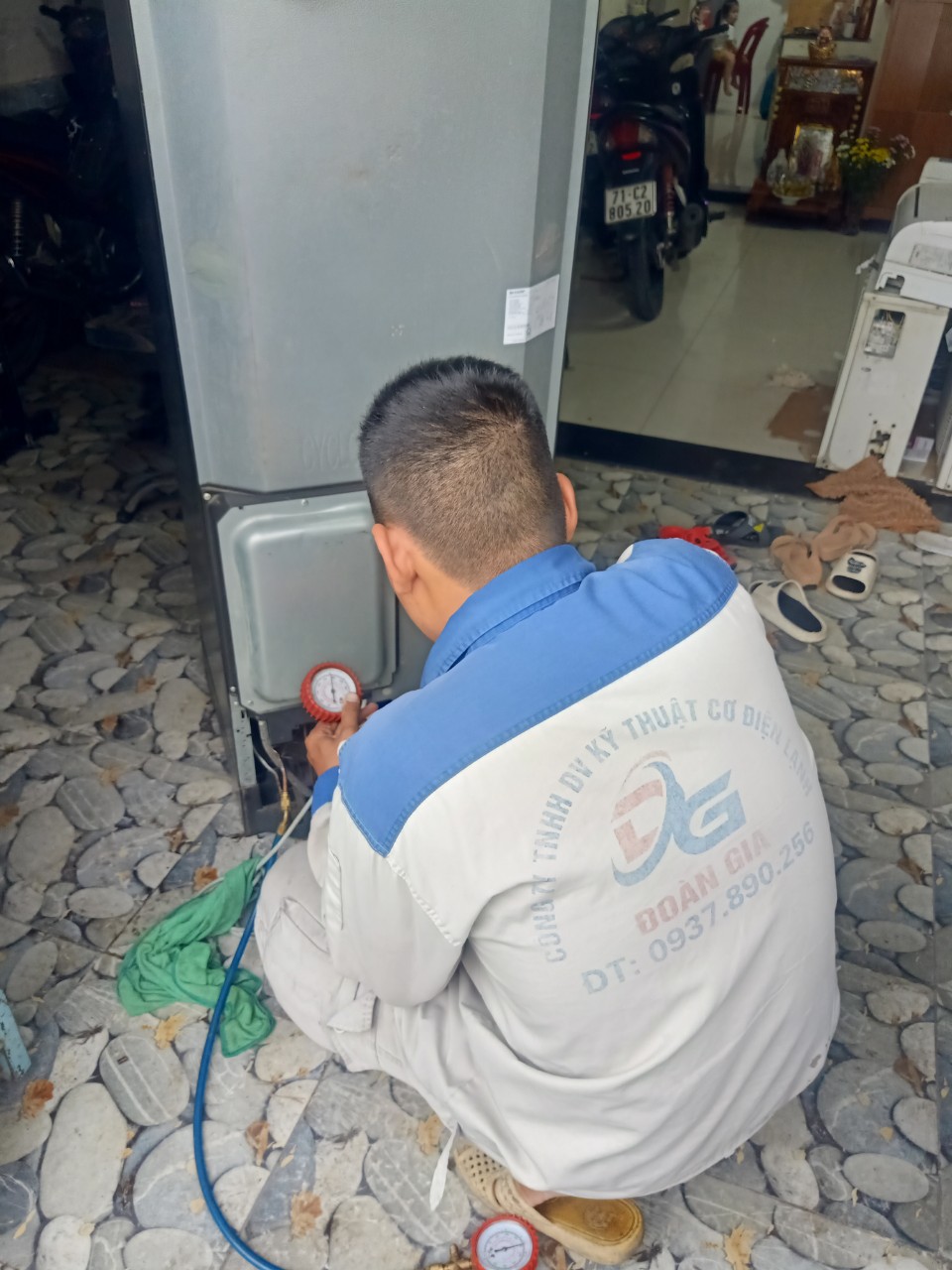 Dịch vụ sửa tủ lạnh tại huyện Hóc Môn 2