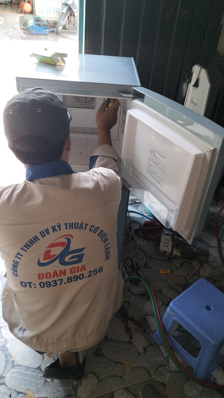 Dịch vụ sửa tủ lạnh tại quận Tân Phú 1