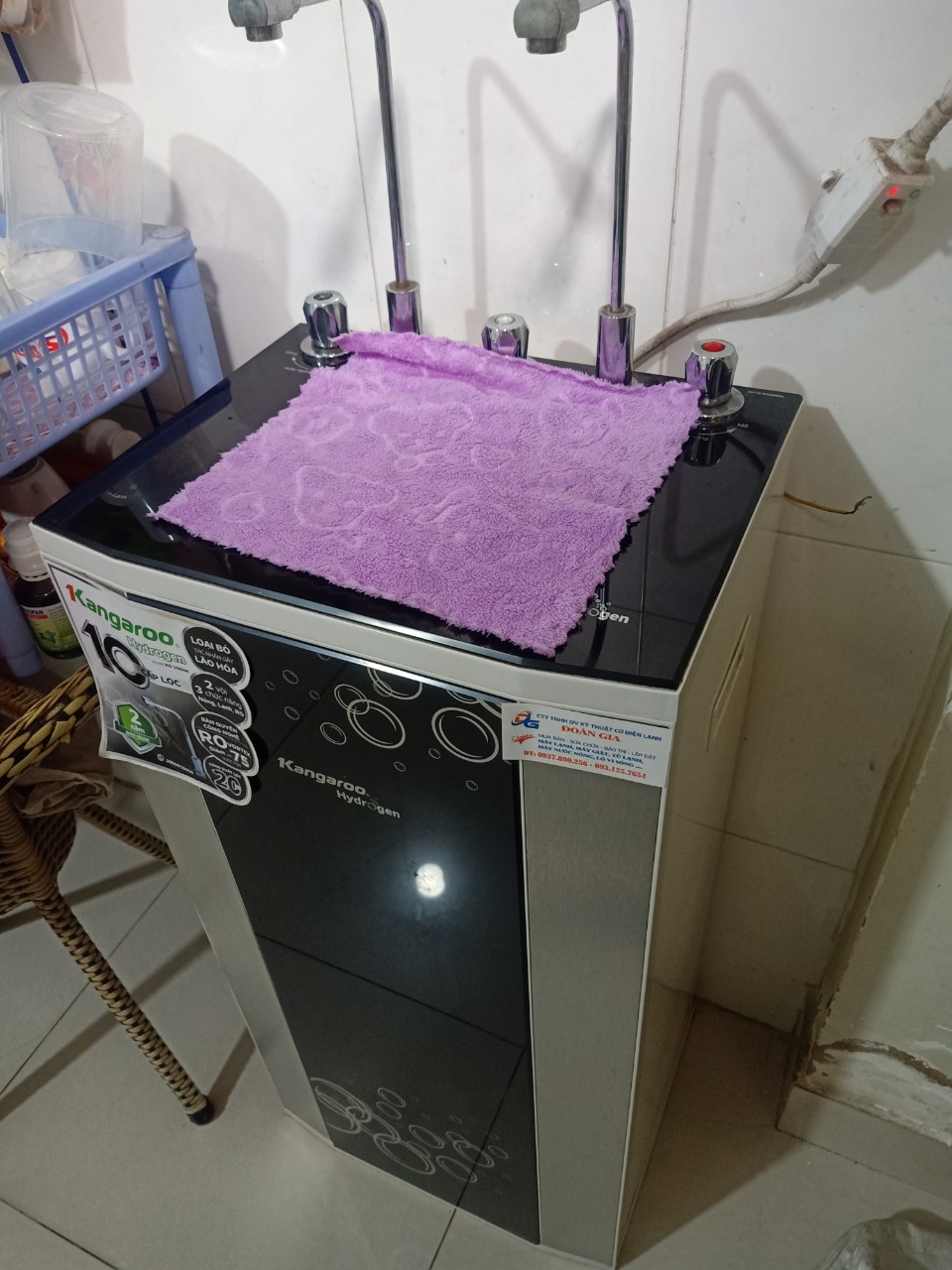 Sửa máy nước uống nóng lạnh tại nhà tphcm 1