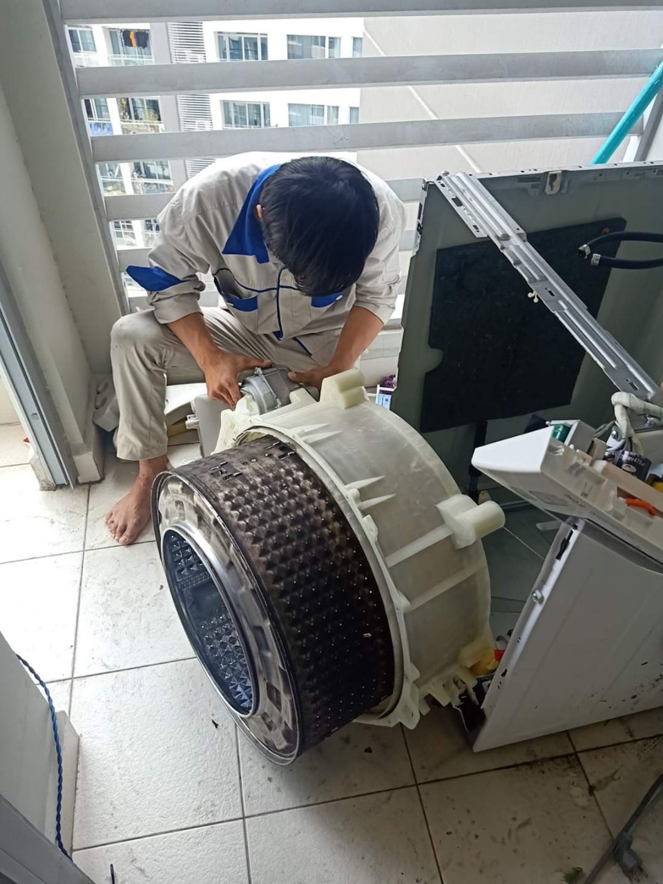 Sửa chữa máy giặt huyện Hóc Môn tại nhà 1