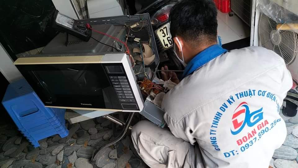 Sửa lò vi sóng quận Bình Tân