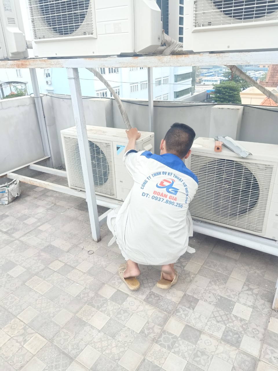 Dịch vụ bơm gas máy lạnh quận Tân Bình 1