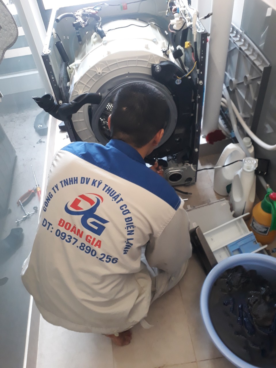 Sửa máy giặt kêu to