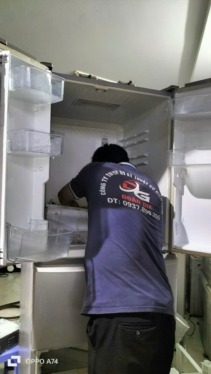 Sửa tủ lạnh không vào điện