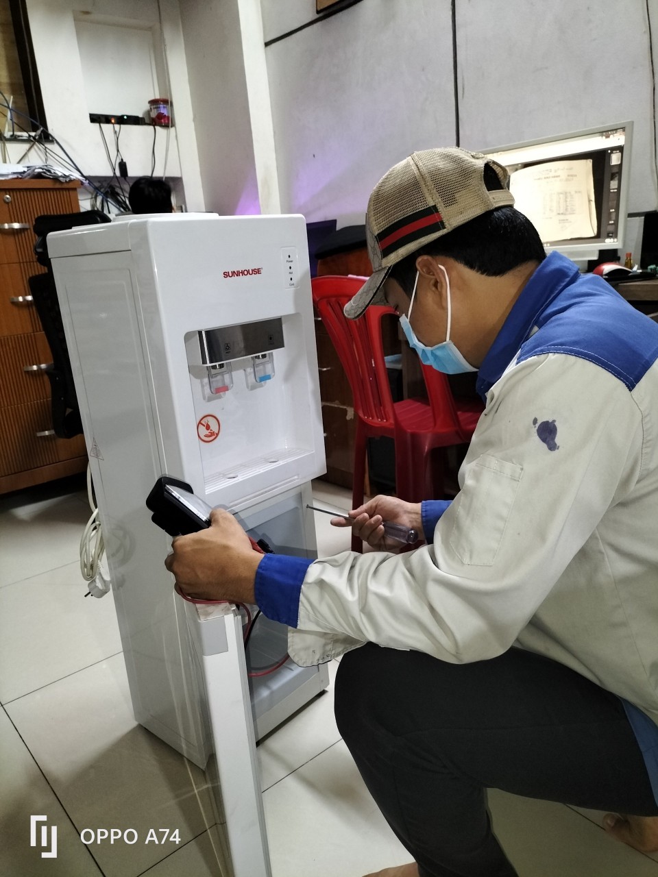 Sửa máy nước uống nóng lạnh quận Phú Nhuận