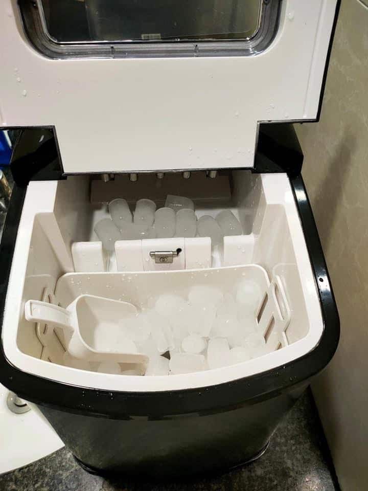 Sửa máy làm đá viên IceMaster 1