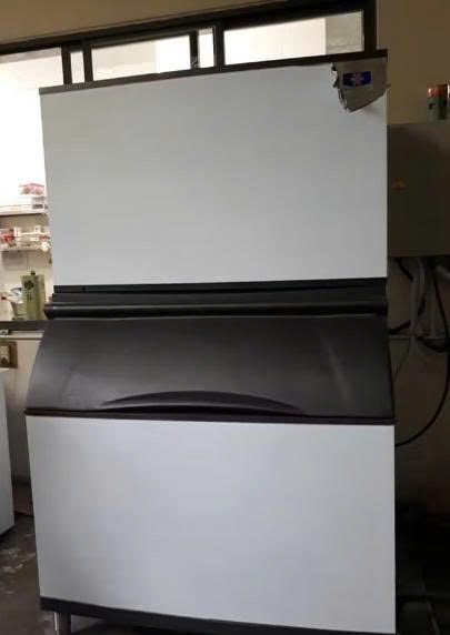 Sửa máy làm đá viên Manitowoc