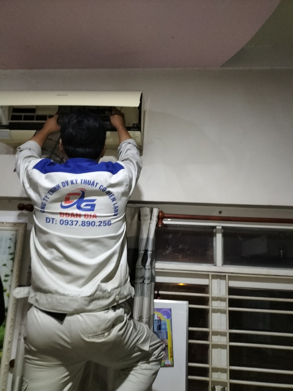 Sửa chữa máy lạnh quận Tân Phú